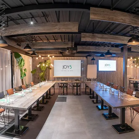 Joy 5 & Hotel 4*