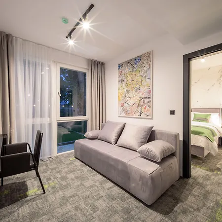 מלון Joy 5 & בלגרד