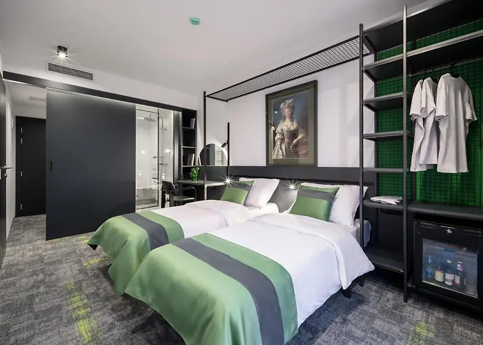 Joy 5 & Szálloda Belgrád